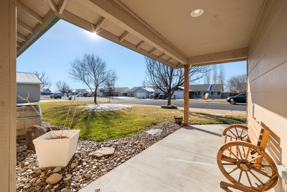 7229 Ruth Drive Klamath Falls, OR 97603 - Photo 8 of 47 7229RuthDr-1