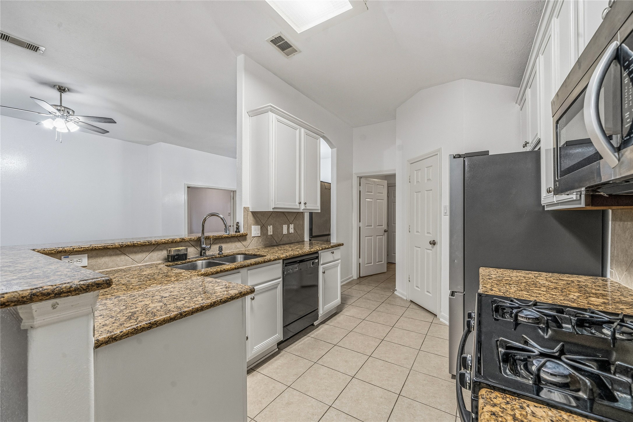 13218 Rustic Garden Drive Houston, TX 77083 - Photo 20 of 31