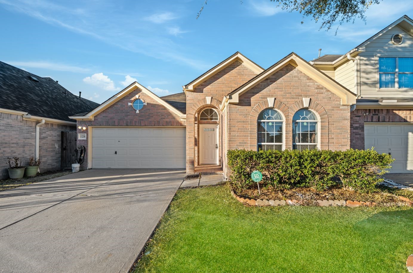 13218 Rustic Garden Drive Houston, TX 77083 - Photo 2 of 31