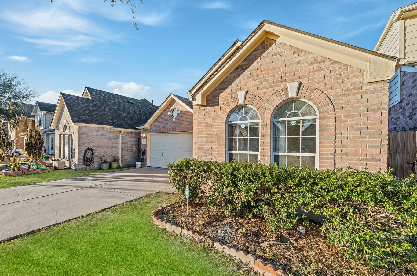 13218 Rustic Garden Drive Houston, TX 77083 - Photo 4 of 31