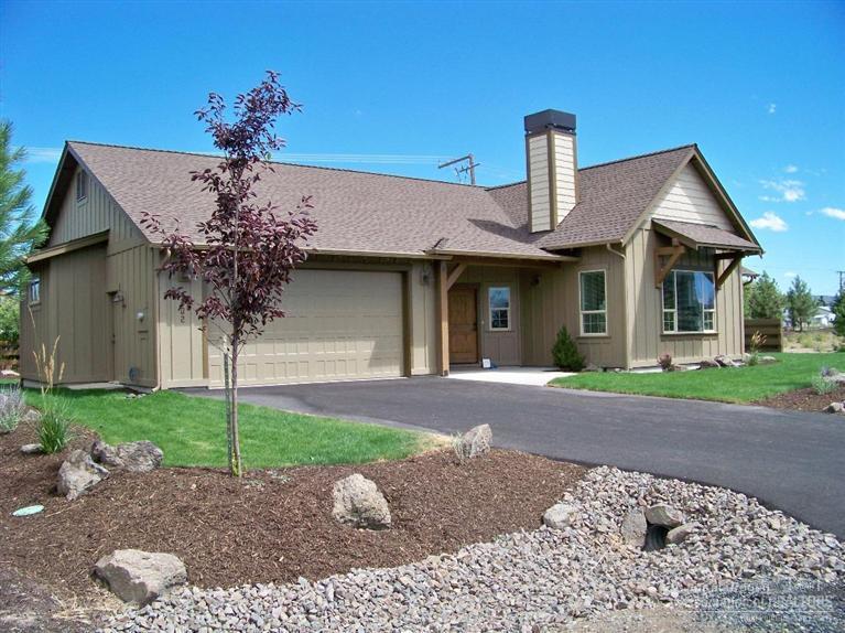 202 Northwest Saddle Ridge Loop Prineville, OR 97754 - Photo 1 of 21 Primary Photo