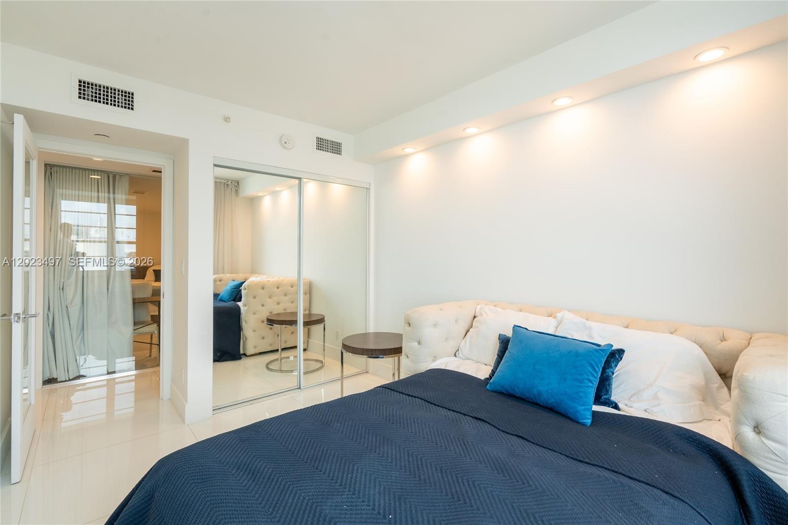 100 Lincoln Road, Unit 1523 Miami Beach, FL 33139 - Photo 18 of 28