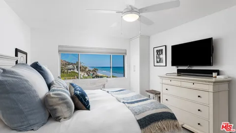 $2,885,000 | 22548 Pacific Coast Highway, Unit 214, Malibu, CA 90265