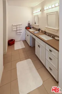 $2,885,000 | 22548 Pacific Coast Highway, Unit 214, Malibu, CA 90265