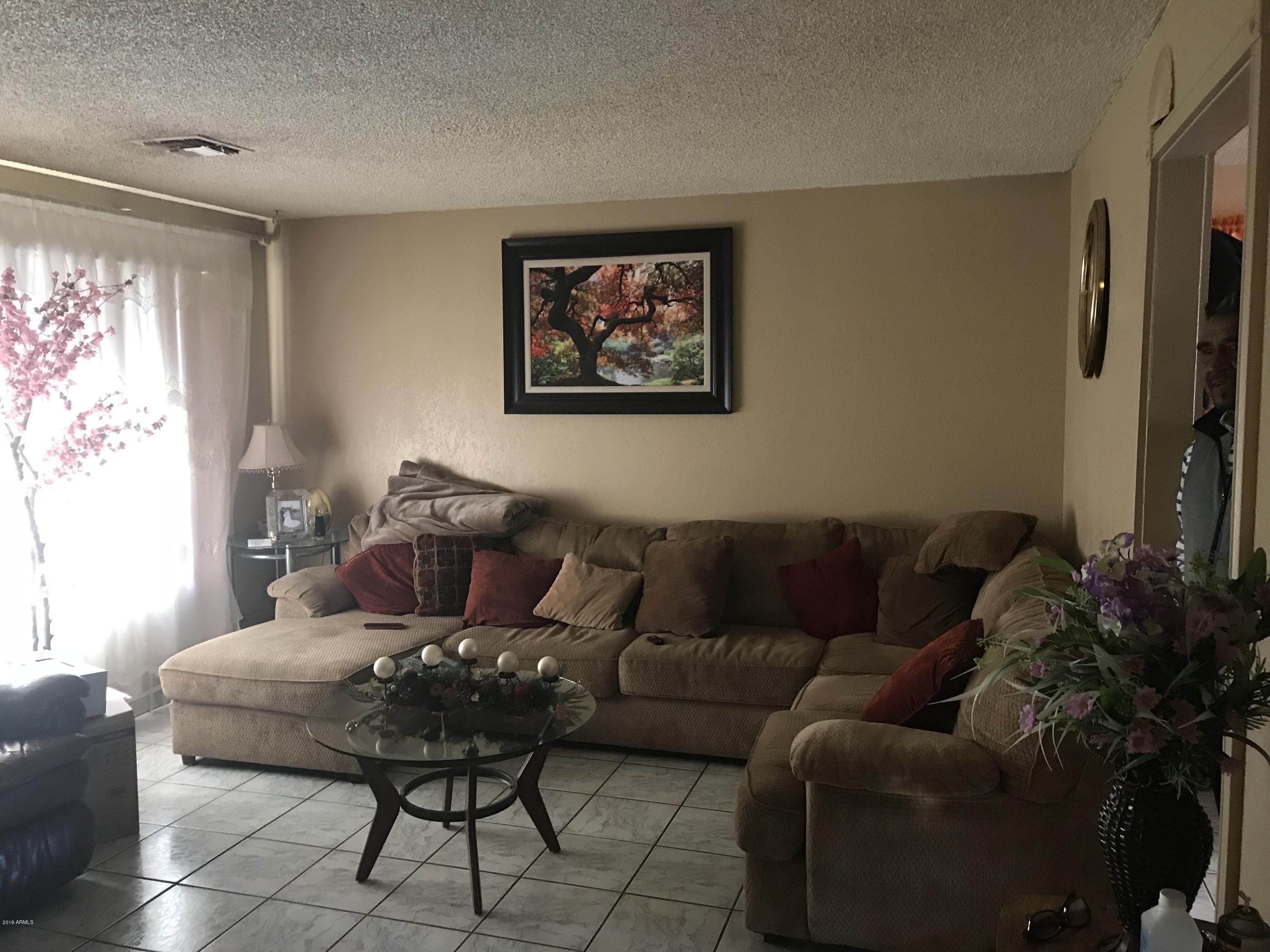 4860 West Granada Road Phoenix, AZ 85035 - Photo 4 of 11 Granada Living Room