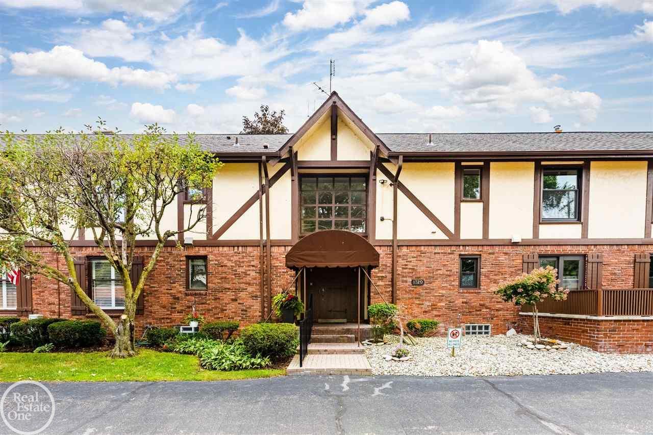 1720 Vernier Road Grosse Pointe, MI 48236 - Photo 1 of 35 50055356.JPG
