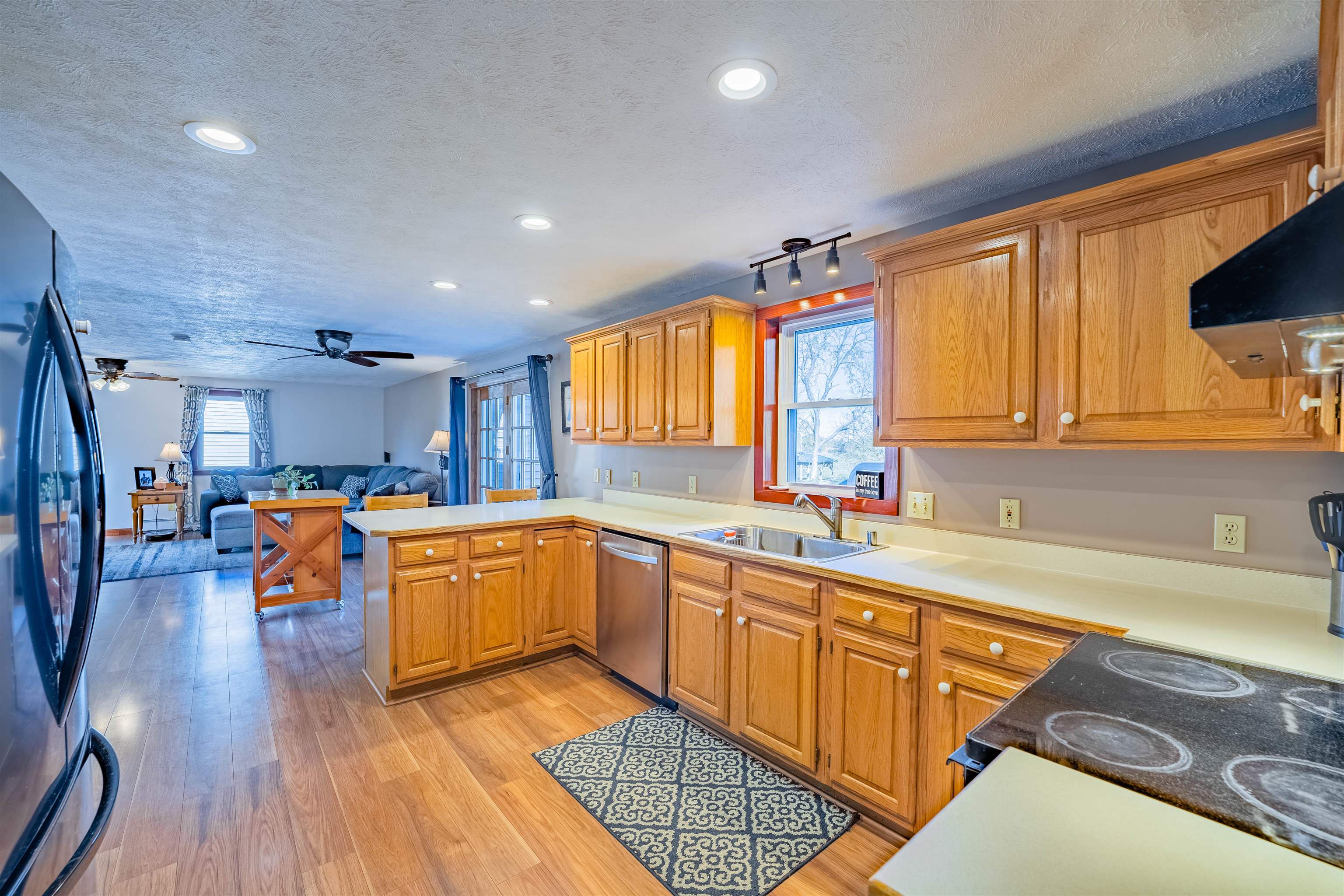 28 Hunting Ridge Lane Milton, VT 05468 - Photo 2 of 40 Gallery Image 2