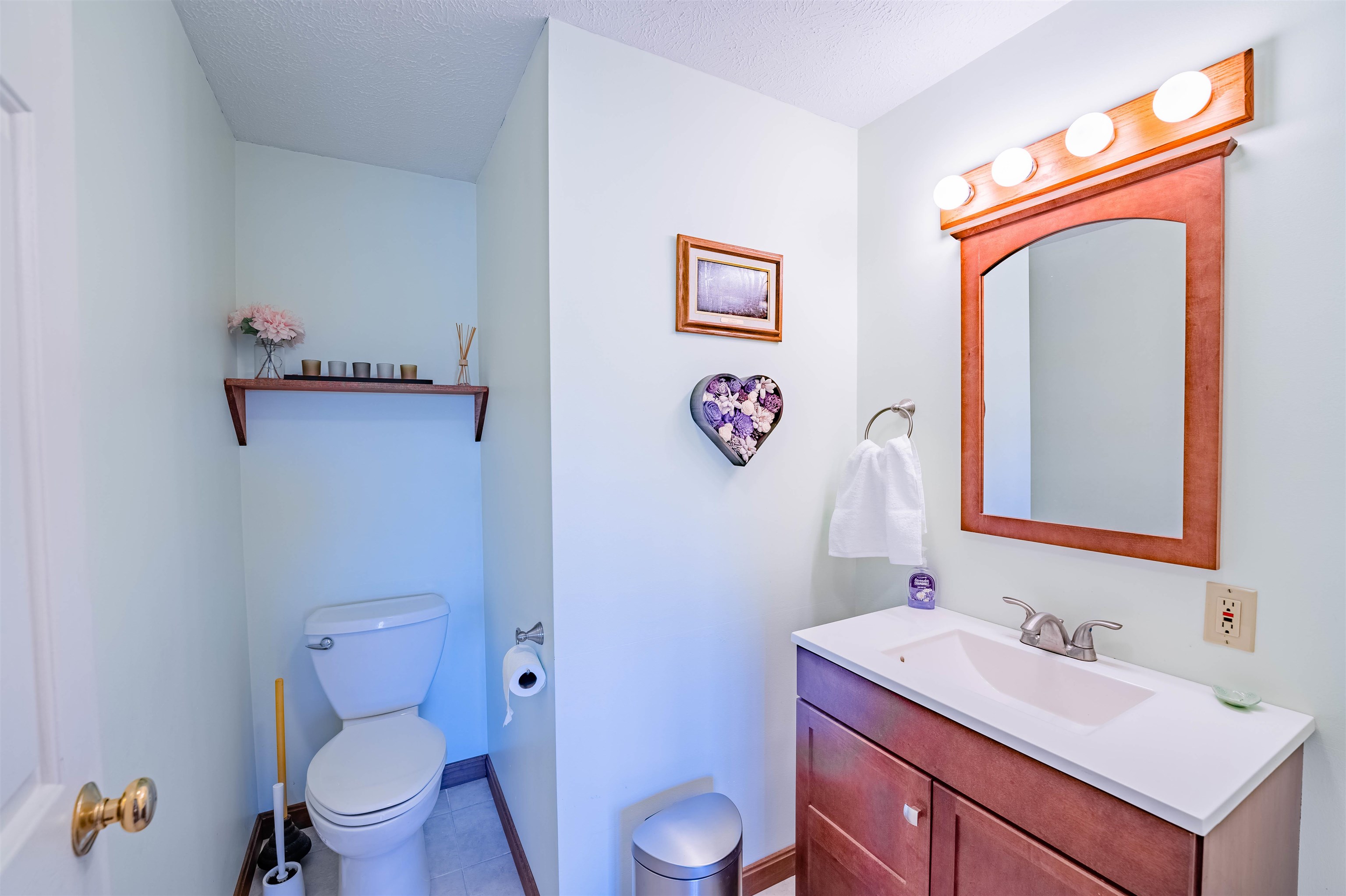 28 Hunting Ridge Lane Milton, VT 05468 - Photo 12 of 40 Gallery Image 12