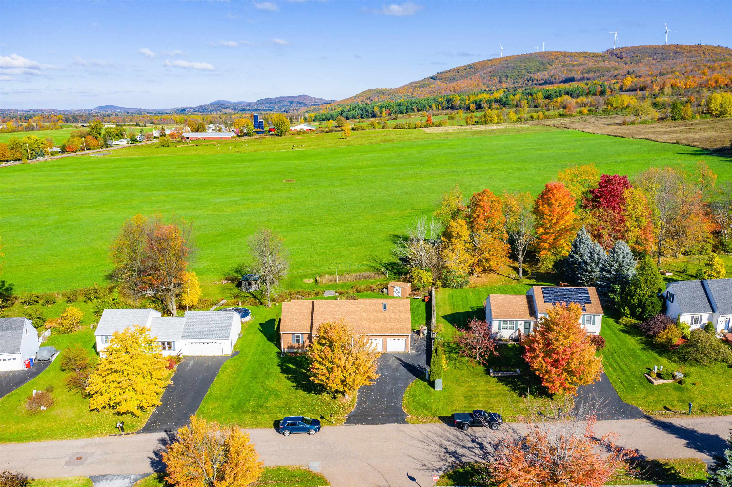 28 Hunting Ridge Lane Milton, VT 05468 - Photo 33 of 40 Gallery Image 33