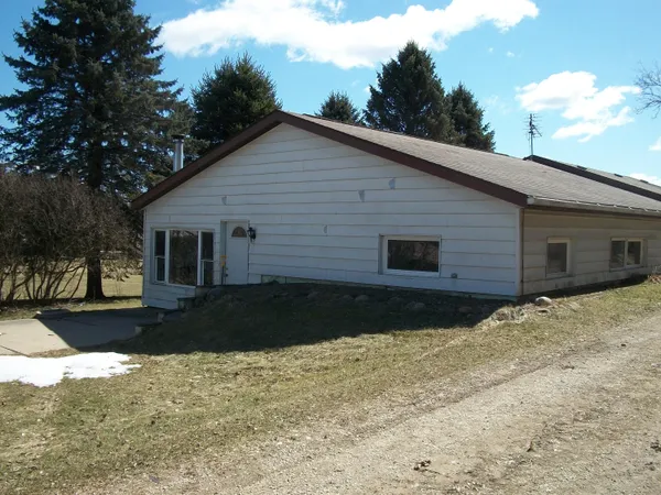 $279,900 | 743 County H, Farmington, WI 53090