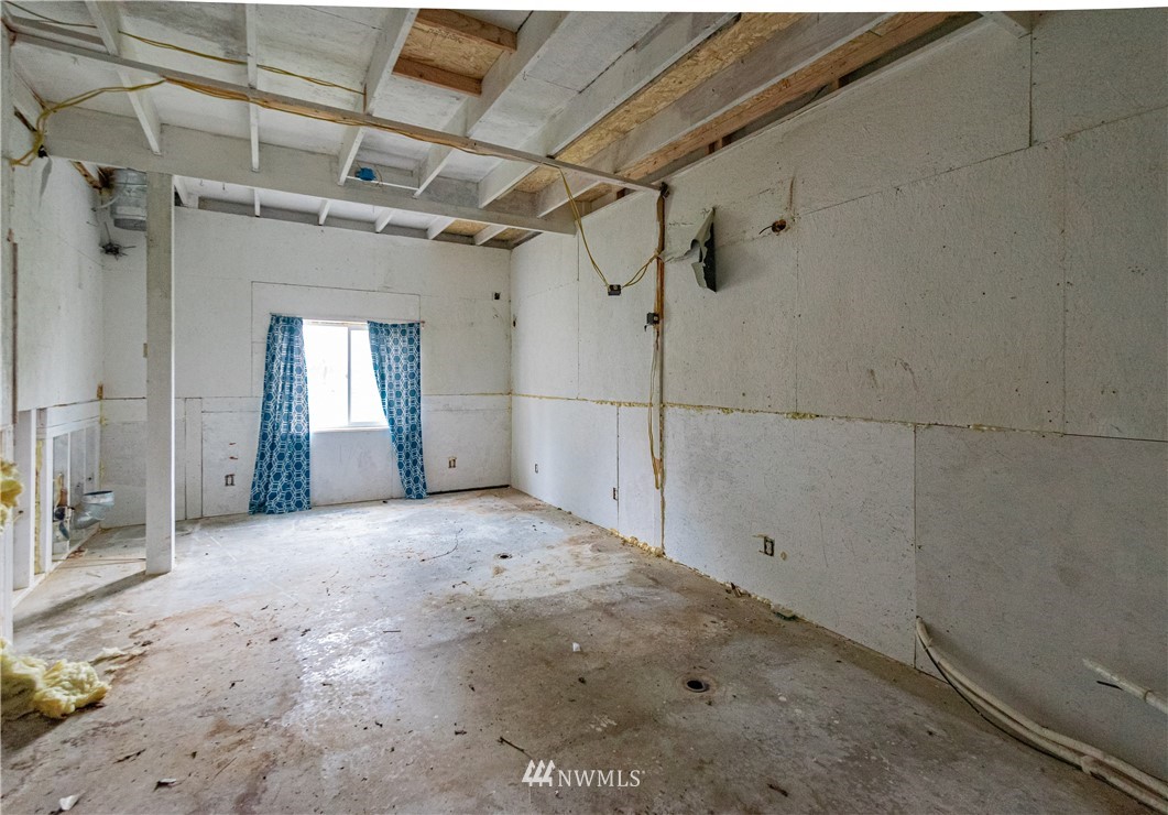 9333 Harvey Road Blaine, WA 98230 - Photo 14 of 22