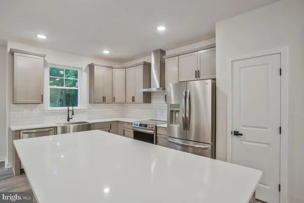 $595,000 | 1209 Johnson Drive, Shady Side, MD 20764