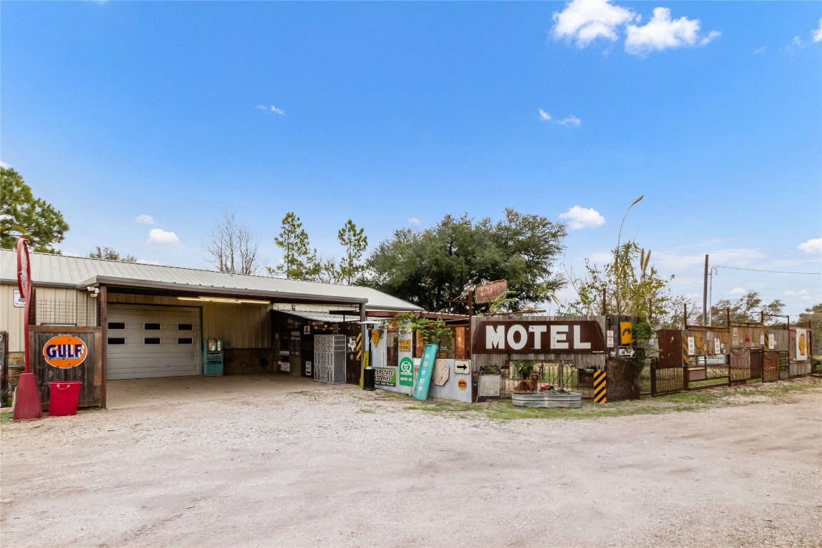 402 Magnolia Street Gause, TX 77857 - Photo 8 of 25 a view of a car garage