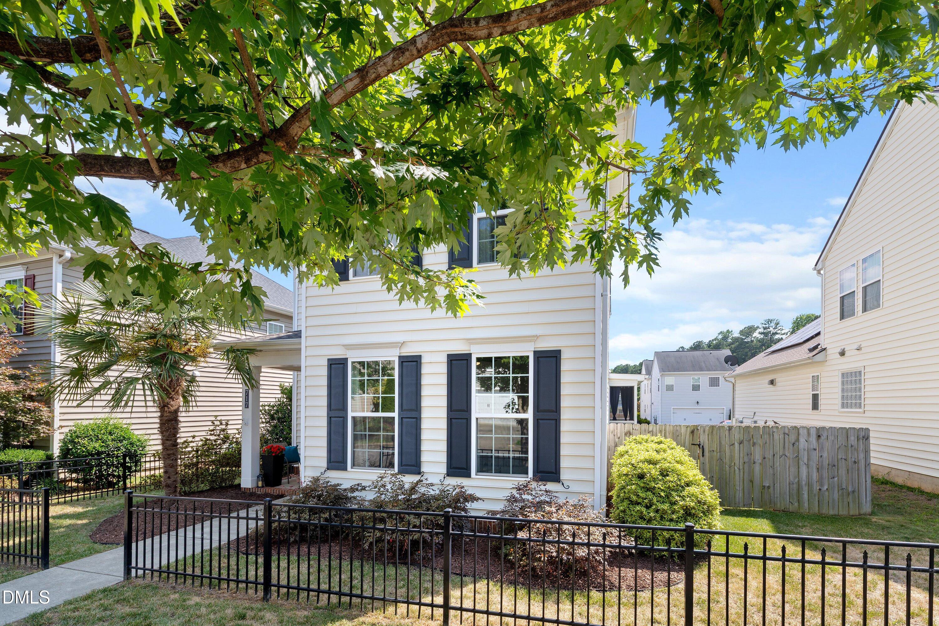 717 Summer Music Lane Raleigh, NC 27603 - Photo 4 of 75