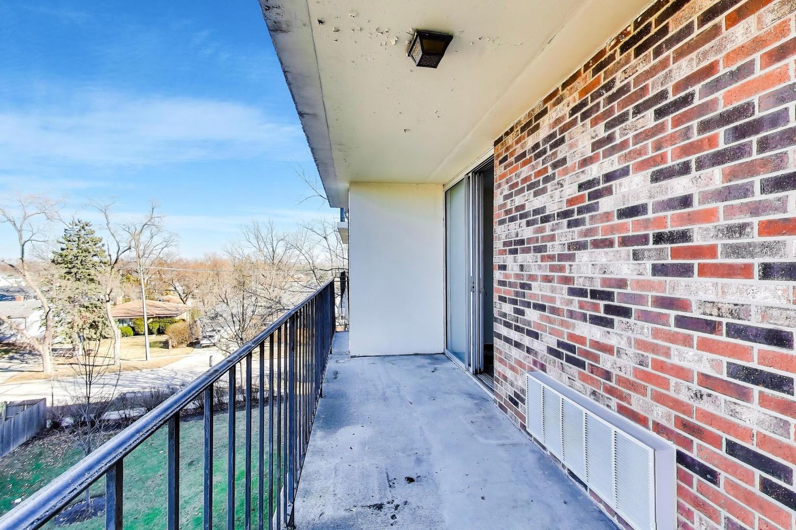 1150 Jackson Street, Unit 4F Lombard, IL 60148 - Photo 18 of 23