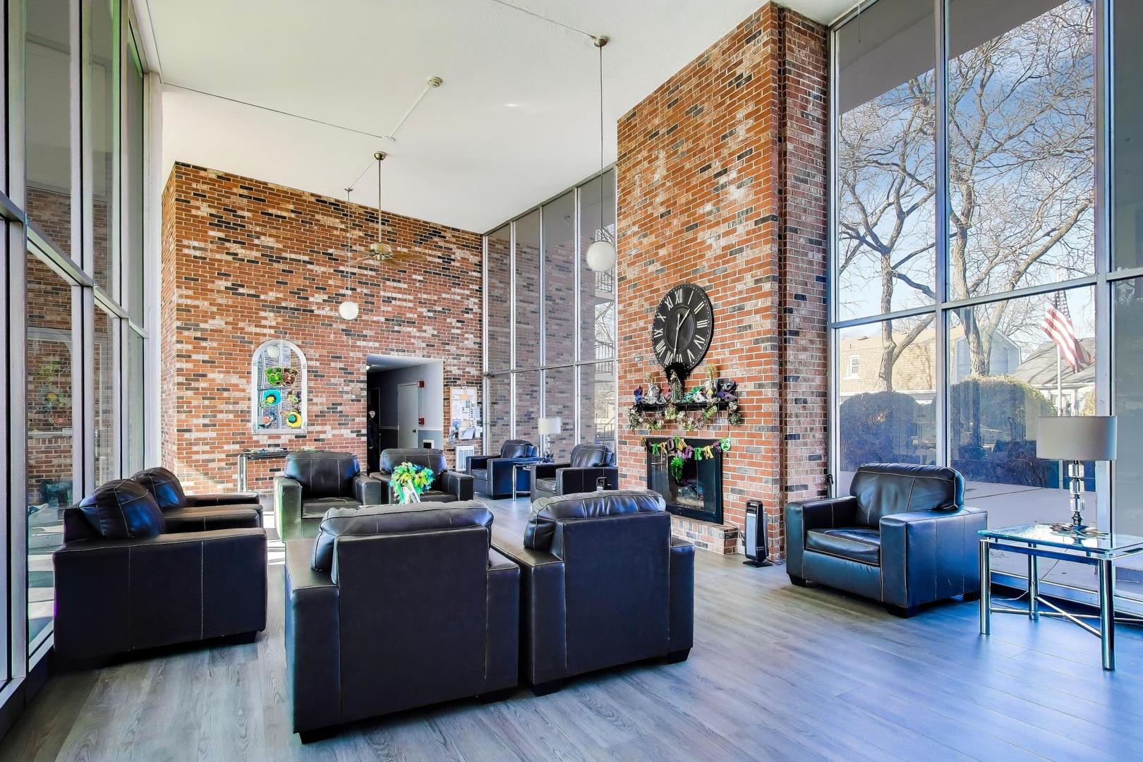 1150 Jackson Street, Unit 4F Lombard, IL 60148 - Photo 3 of 23