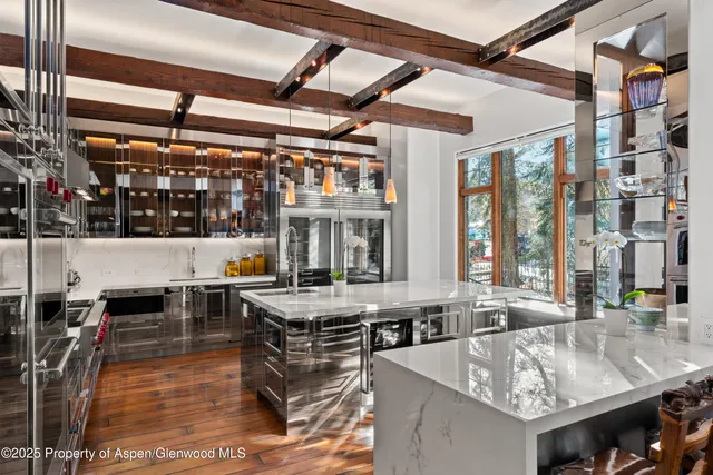 a living room filled with furniture