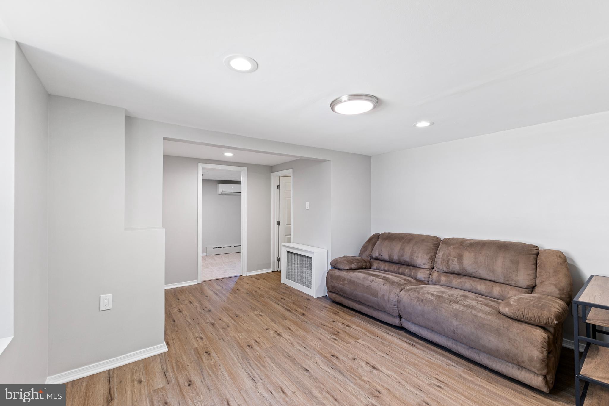 40 Rancocas Avenue Clementon, NJ 08021 - Photo 5 of 48
