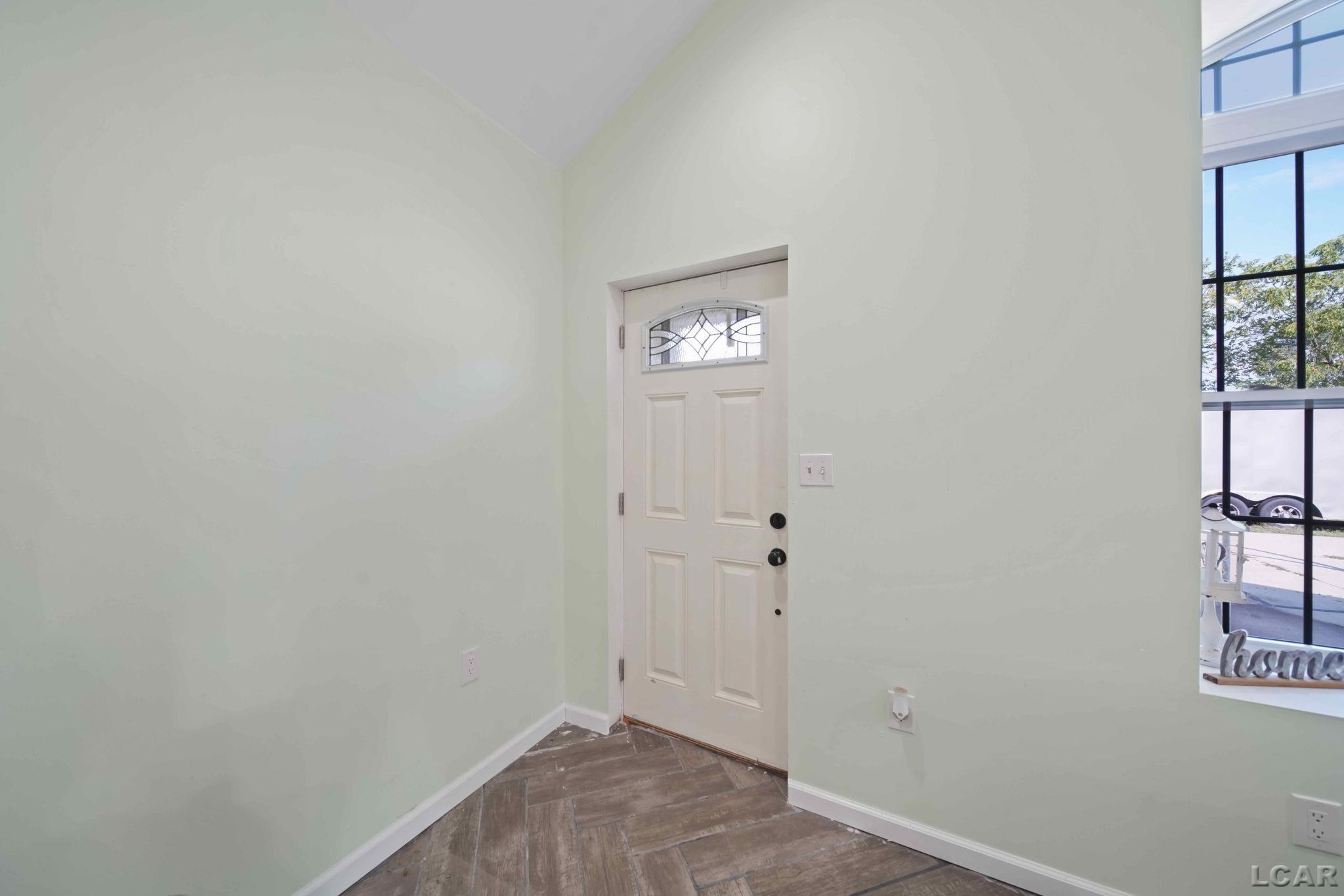5800 Hinkley Road Stockbridge, MI 49285 - Photo 4 of 54