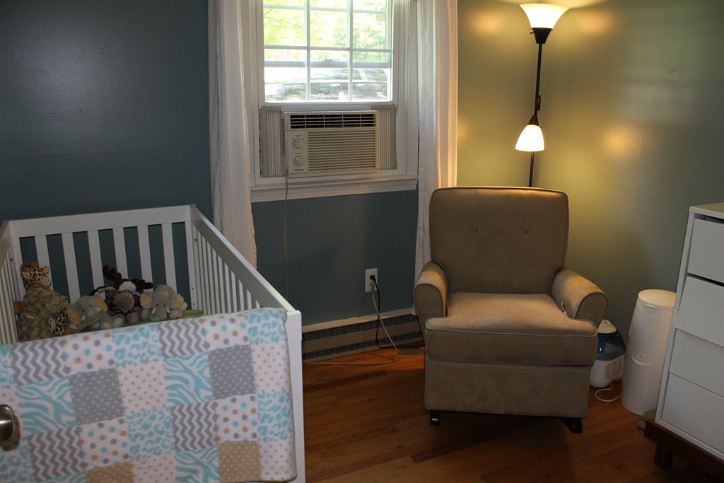 49 Arnold Road Sturbridge, MA 01518 - Photo 15 of 28