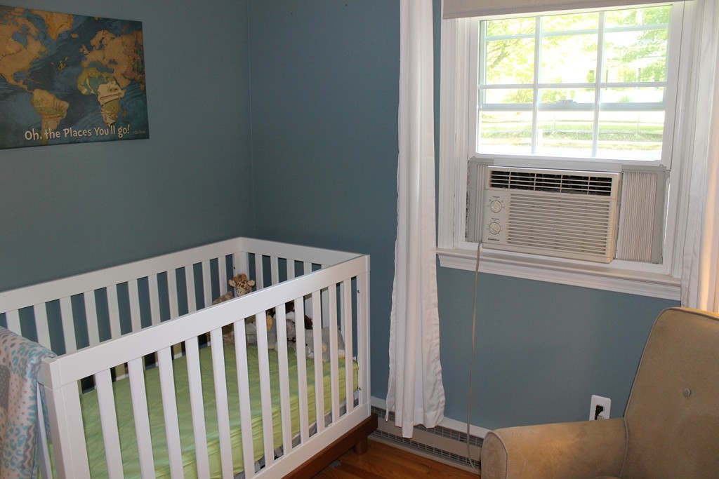49 Arnold Road Sturbridge, MA 01518 - Photo 16 of 28