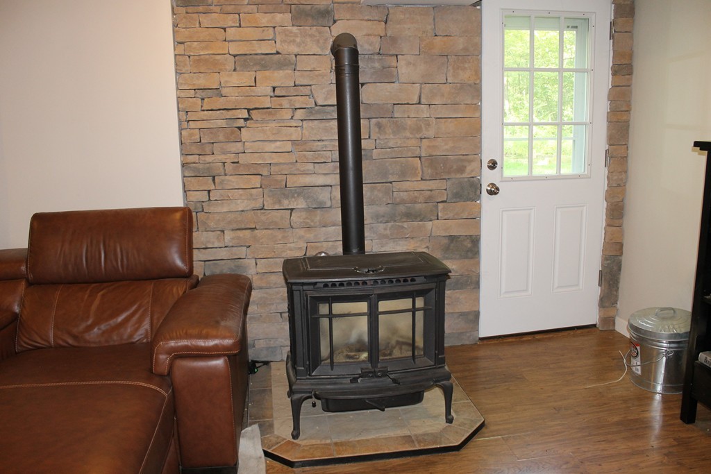 49 Arnold Road Sturbridge, MA 01518 - Photo 18 of 28