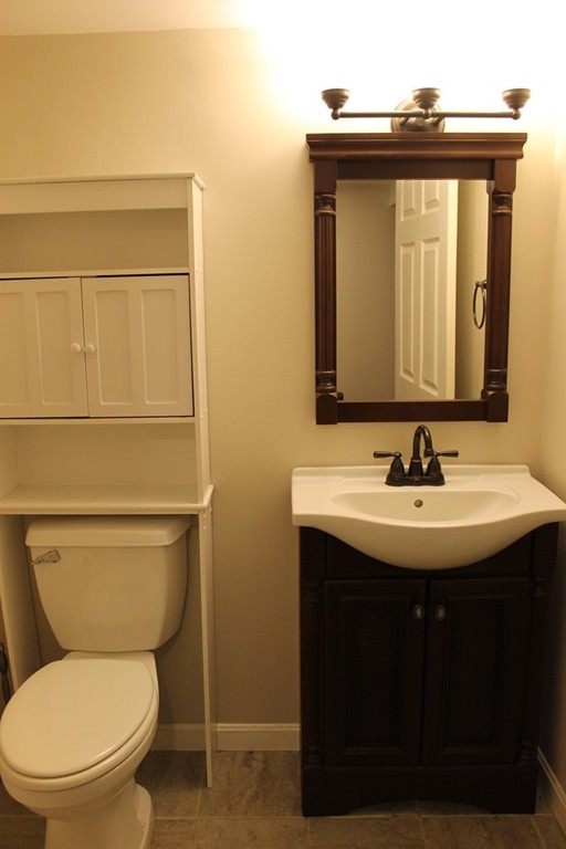 49 Arnold Road Sturbridge, MA 01518 - Photo 21 of 28