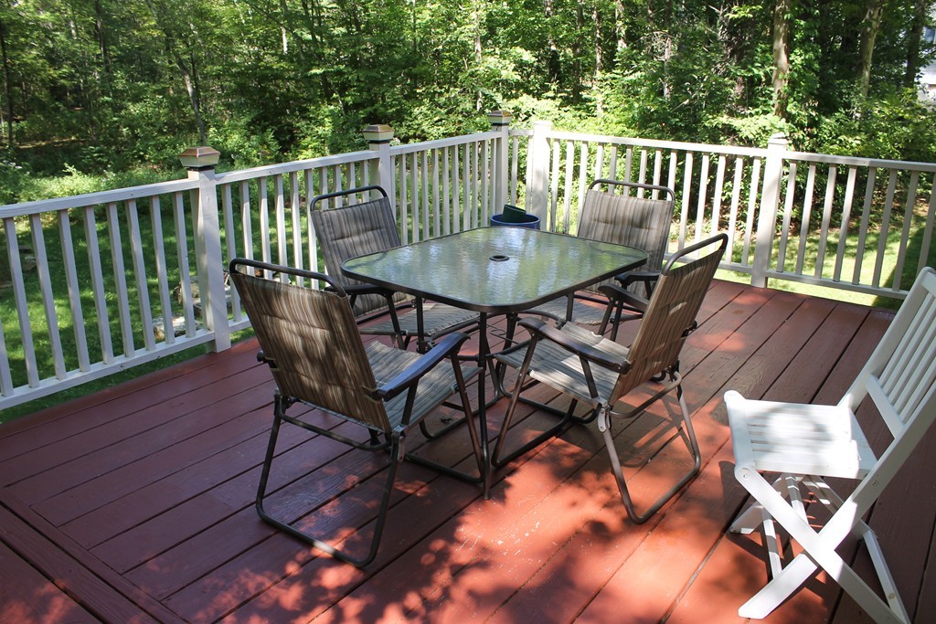 49 Arnold Road Sturbridge, MA 01518 - Photo 22 of 28