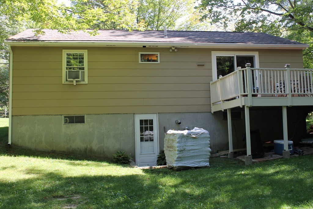 49 Arnold Road Sturbridge, MA 01518 - Photo 25 of 28