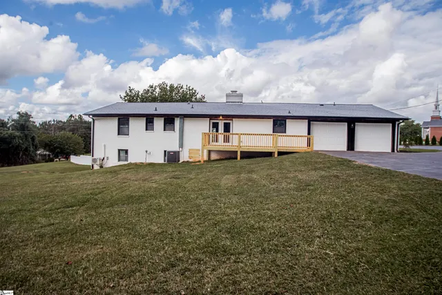 $424,900 | 918 North Old Pendleton Road, Liberty, SC 29657