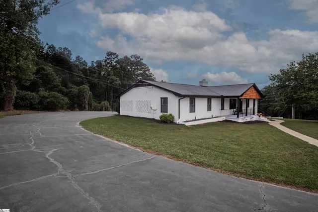 $424,900 | 918 North Old Pendleton Road, Liberty, SC 29657