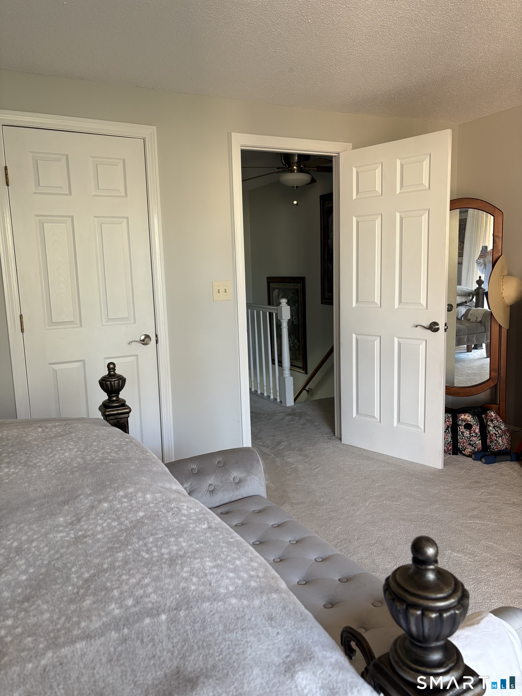 32 Upper Pattagansett Road, Unit 30 East Lyme, CT 06333 - Photo 12 of 28 a room with furniture and a flat screen tv