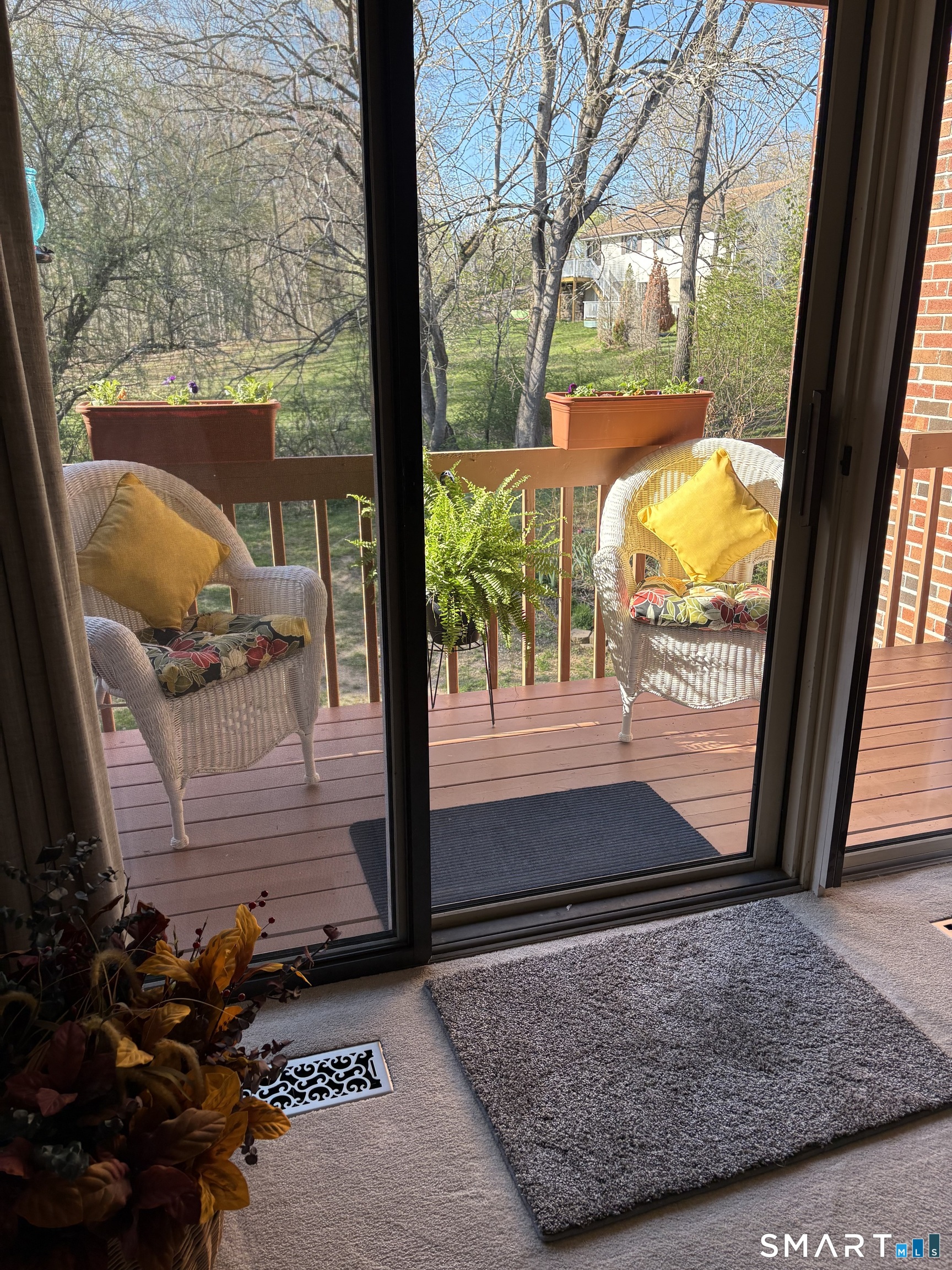 32 Upper Pattagansett Road, Unit 30 East Lyme, CT 06333 - Photo 13 of 28 a view of sitting area