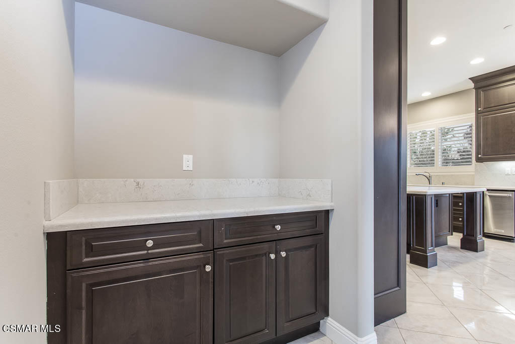 7342 Nicklaus Road Moorpark, CA 93021 - Photo 22 of 55 7342 Nicklaus Rd - HsHProd-36