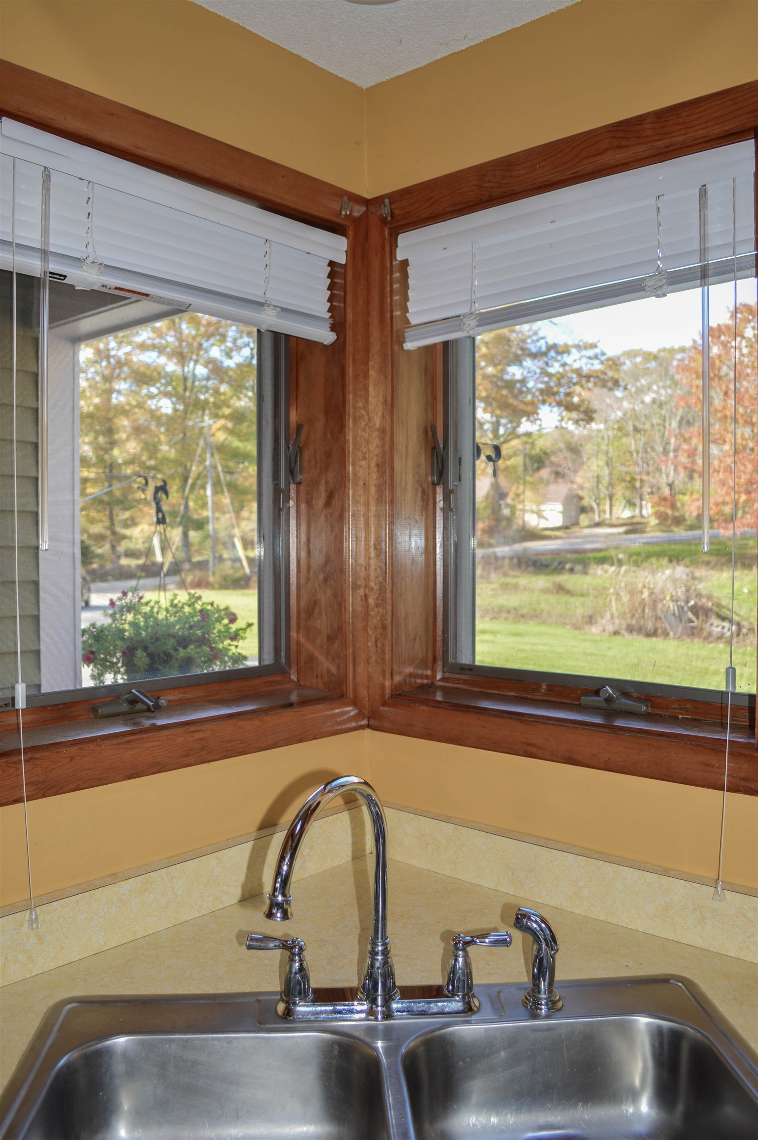 314 Breed Road Harrisville, NH 03450 - Photo 9 of 36