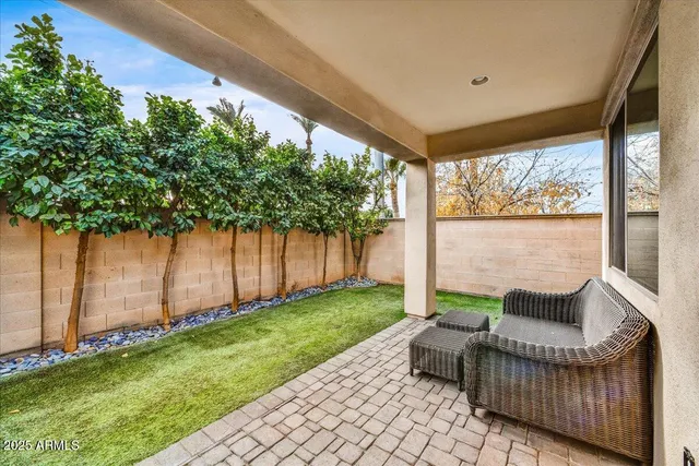 a view of house with backyard