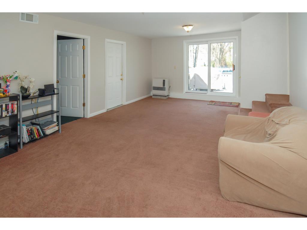 19 Rochester Avenue Rochester, NH 03867 - Photo 17 of 25