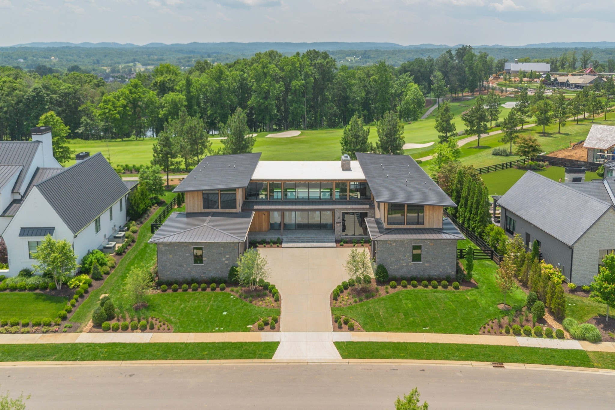 8005 Backwoods College Grove, TN 37046 - Photo 5 of 97