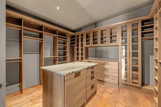 $10,000,000 | 8005 Backwoods, College Grove, TN 37046