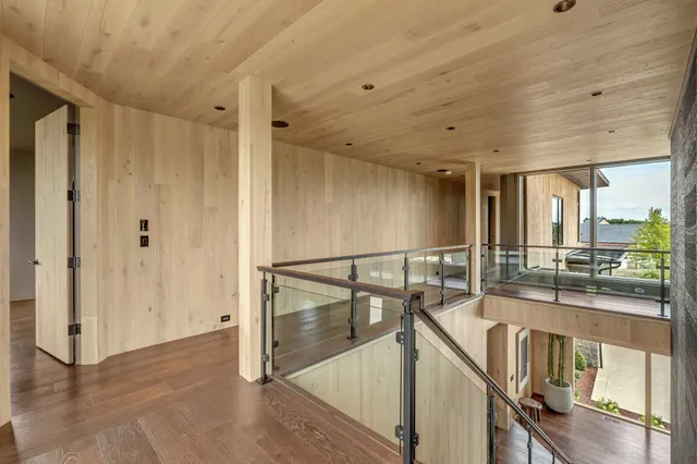 $10,000,000 | 8005 Backwoods, College Grove, TN 37046