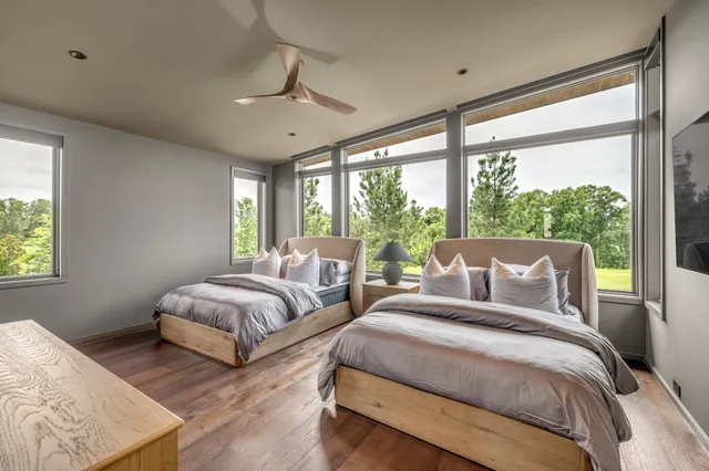 $10,000,000 | 8005 Backwoods, College Grove, TN 37046