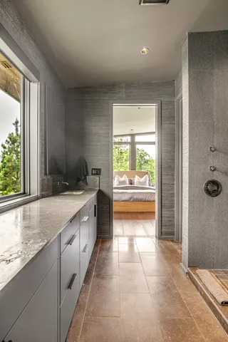 $10,000,000 | 8005 Backwoods, College Grove, TN 37046