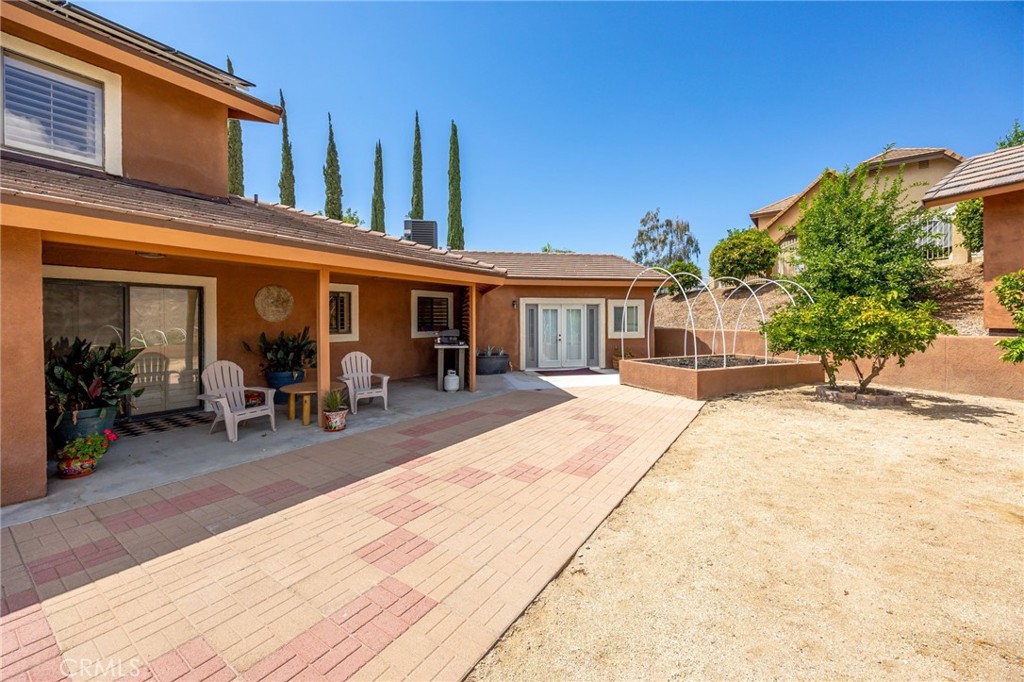 45540 Denizen Heights Road Hemet, CA 92544 - Photo 26 of 37 Backyard