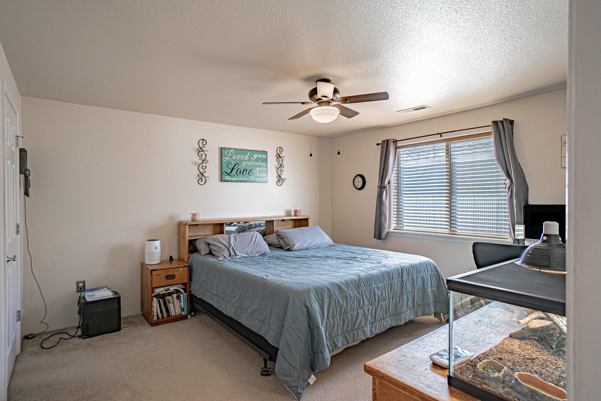 653 Andrea Way Eagle Point, OR 97524 - Photo 11 of 25 DSC09375-HDR