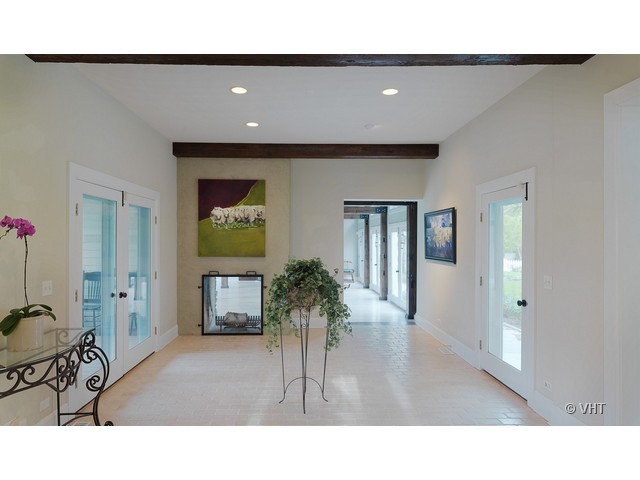 208 Spring Creek Road Barrington Hills, IL 60010 - Photo 3 of 25
