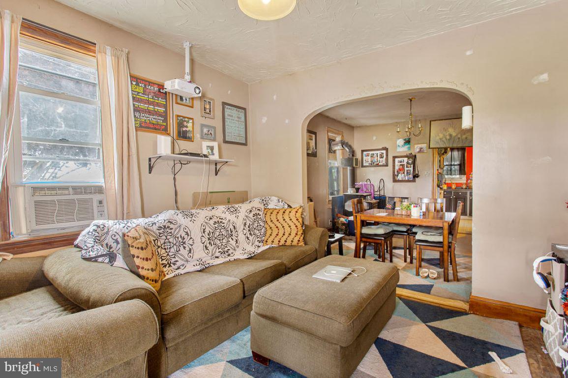 751 Edgegrove Road Hanover, PA 17331 - Photo 3 of 21 Gallery Image 3