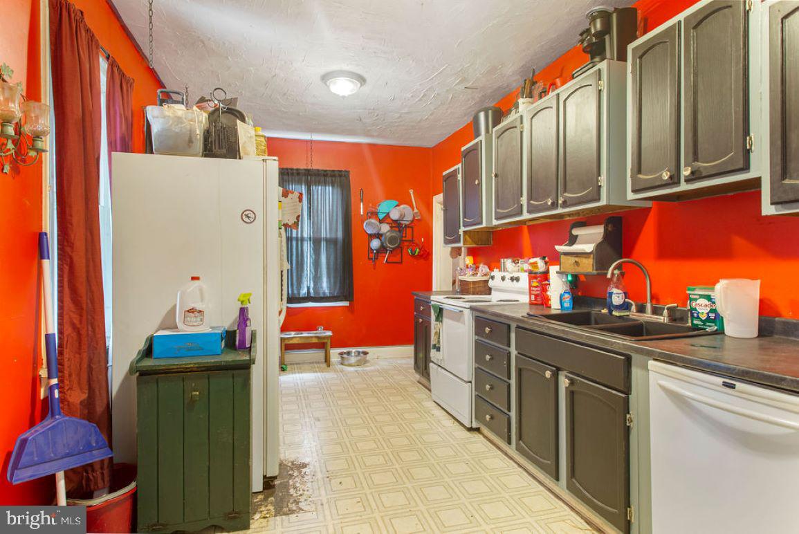 751 Edgegrove Road Hanover, PA 17331 - Photo 7 of 21 Gallery Image 7