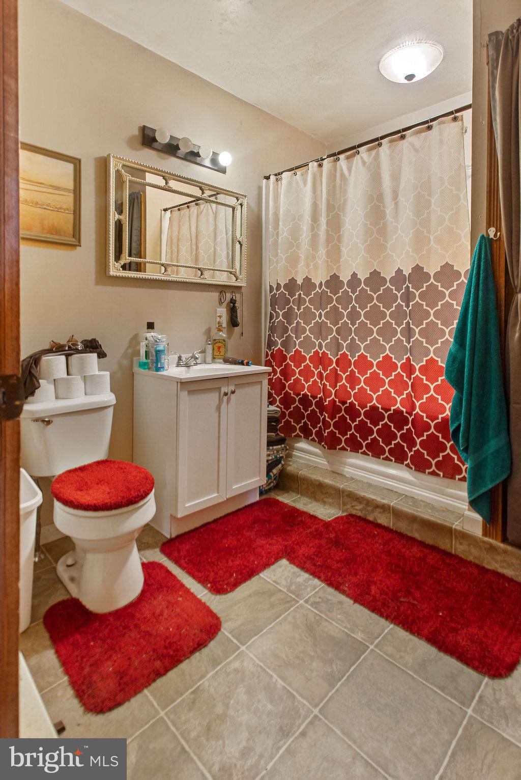 751 Edgegrove Road Hanover, PA 17331 - Photo 9 of 21 Gallery Image 9