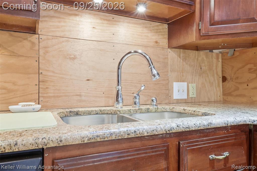 32100 West 9 Mile Road Farmington, MI 48336 - Photo 17 of 77 Gallery Image 17