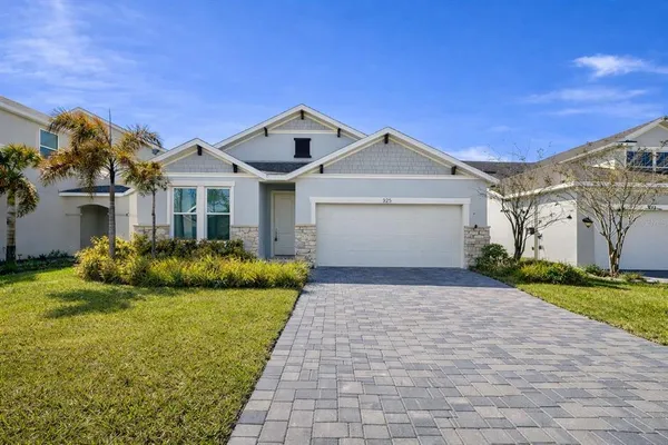 $3,200 | 975 Vineyard Rdg Road, Minneola, FL 34715